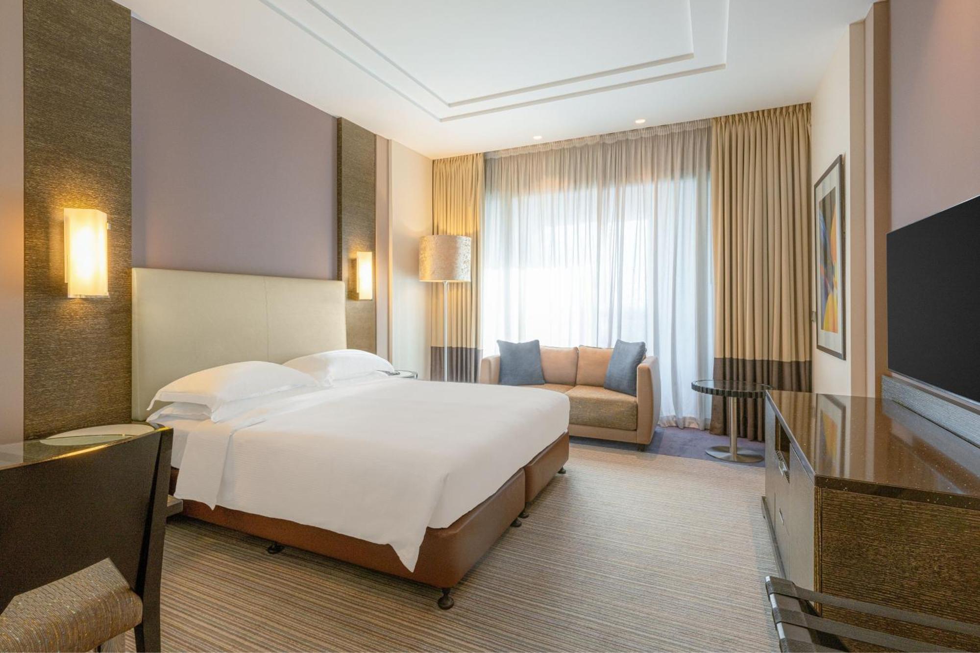 Four Points By Sheraton Al Ain Exterior photo Deluxe Room